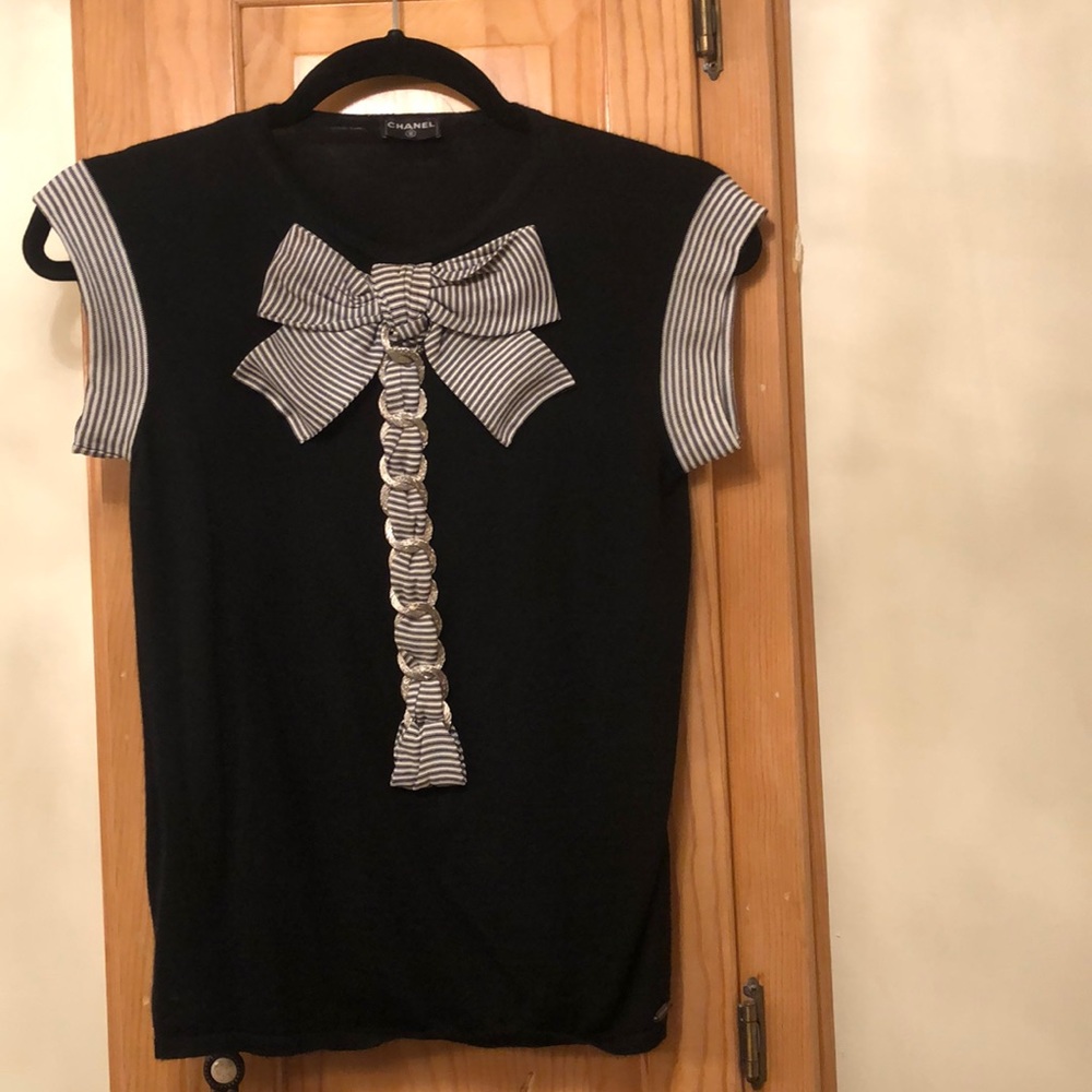 Unique Chanel bow top